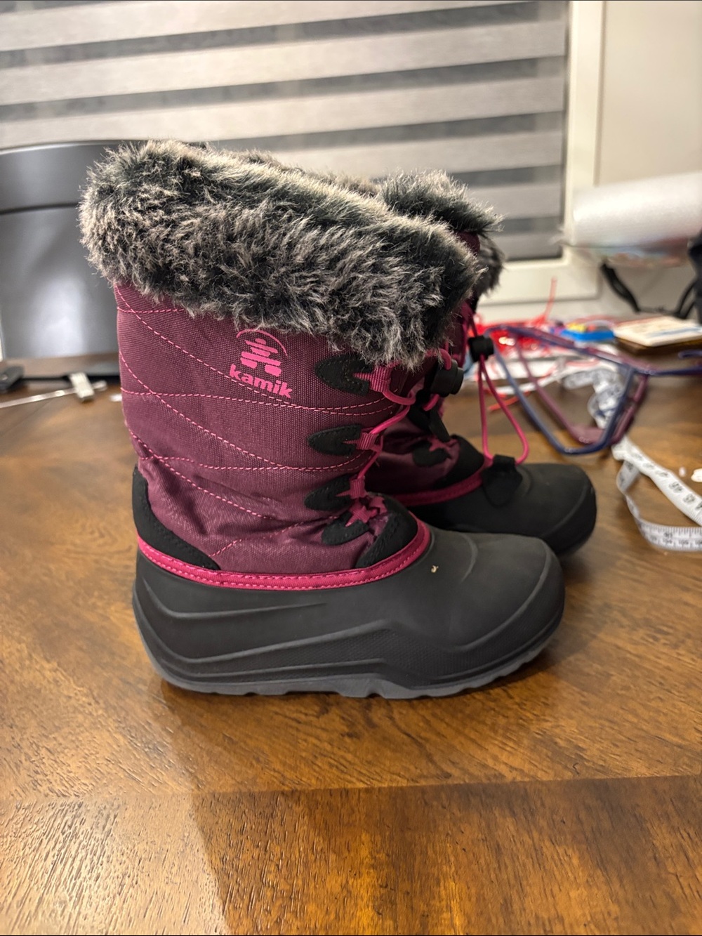 Kamik Girls Maroon and Black Winter Snow Boots with Faux Fur Cuff